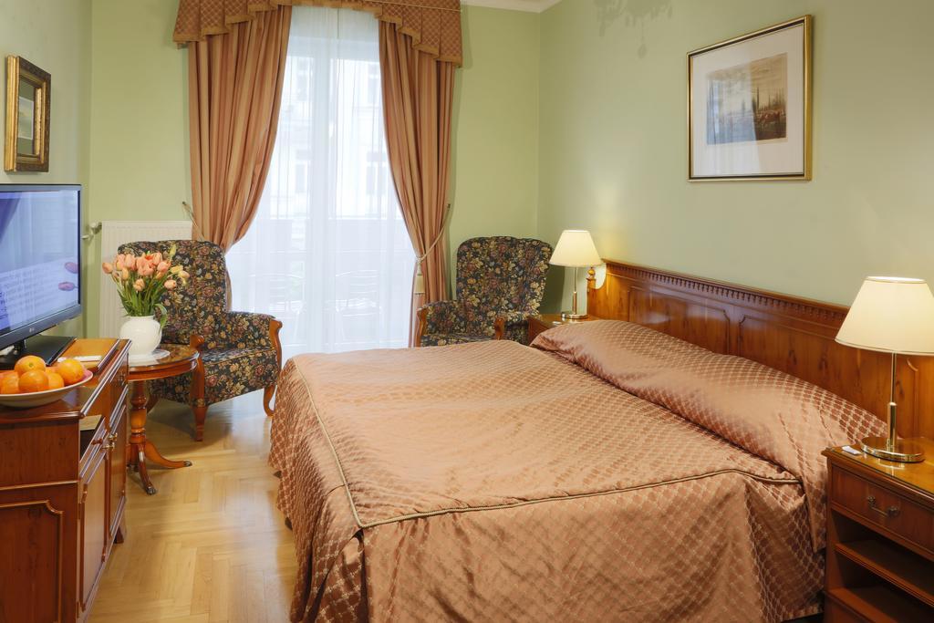 Hotel Bristol Karlovy Vary Exterior foto